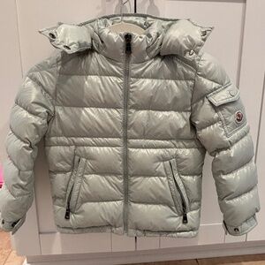 Moncler Enfant MAIRE HOODED DOWN JACKET
